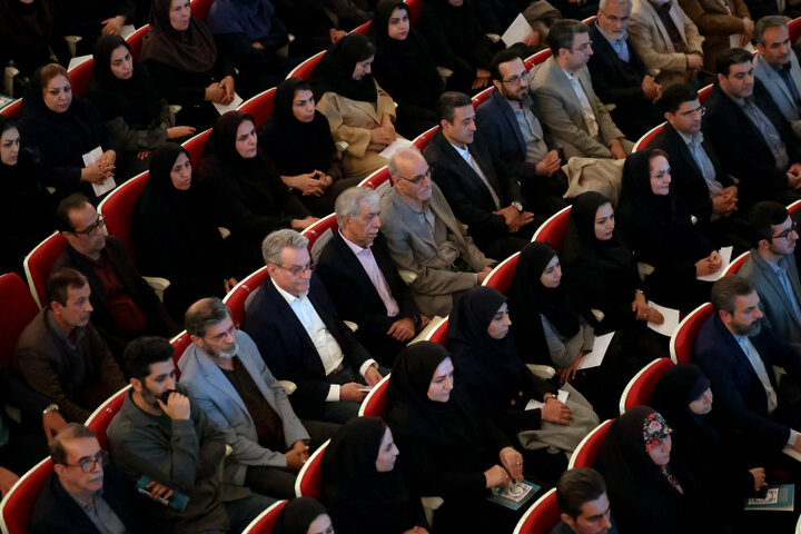 تصاویر/ آیین گرامیداشت روز کتاب، کتابخوانی و کتابدار با حضور رئیس جمهور