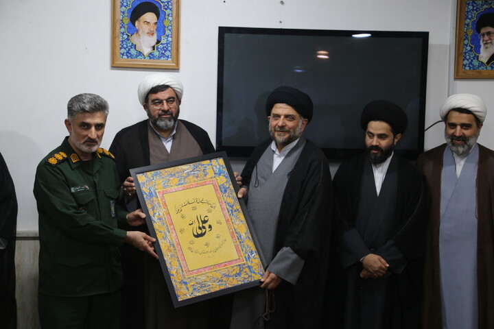 تصاویر/آیین تقدیر و تشکر از مدیر سابق حوزه علمیه خوزستان