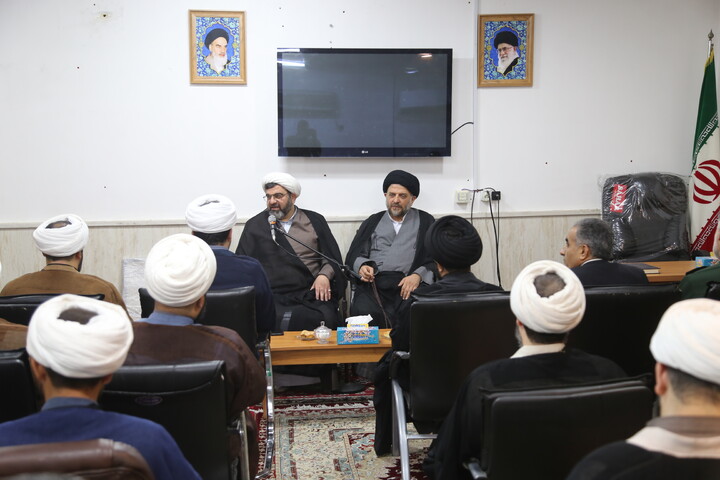 تصاویر/آیین تقدیر و تشکر از مدیر سابق حوزه علمیه خوزستان