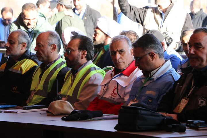 تصاویر/حضور طلاب مدرسه علمیه آیت‌الله آخوند(ره) در مانور امدادی و کلاس آموزشی هلال‌احمر  استان همدان