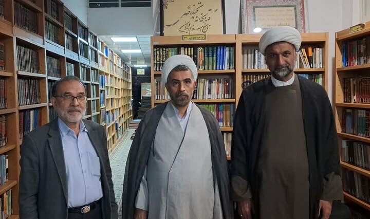 تقدیر نمایندگان آیت‌الله اعرافی از روحانی مورخ + عکس