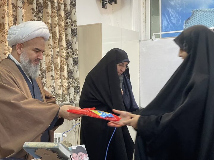 همایش طلیعه حضور طلاب جدیدالورود مدرسه علمیه الزهرا شاهین دژ