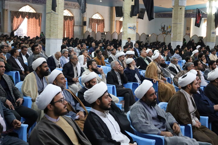 یادواره شهدای طلبه و روحانی منطقه سیستان