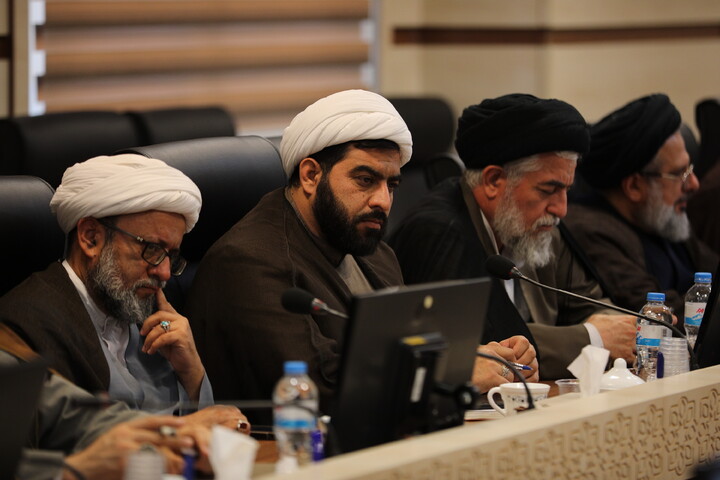 جلسه مشترک شورای معاونین حوزه های علمیه با رئیس و معاونین سازمان تبلیغات اسلامی
