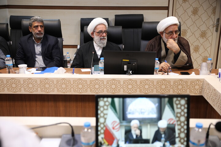 جلسه مشترک شورای معاونین حوزه های علمیه با رئیس و معاونین سازمان تبلیغات اسلامی
