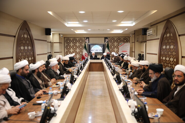 جلسه مشترک شورای معاونین حوزه های علمیه با رئیس و معاونین سازمان تبلیغات اسلامی
