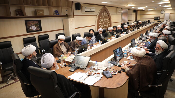 جلسه مشترک شورای معاونین حوزه های علمیه با رئیس و معاونین سازمان تبلیغات اسلامی

