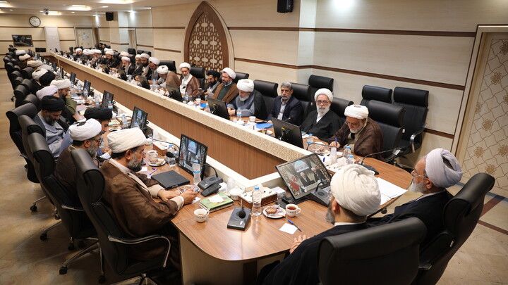 جلسه مشترک شورای معاونین حوزه های علمیه با رئیس و معاونین سازمان تبلیغات اسلامی
