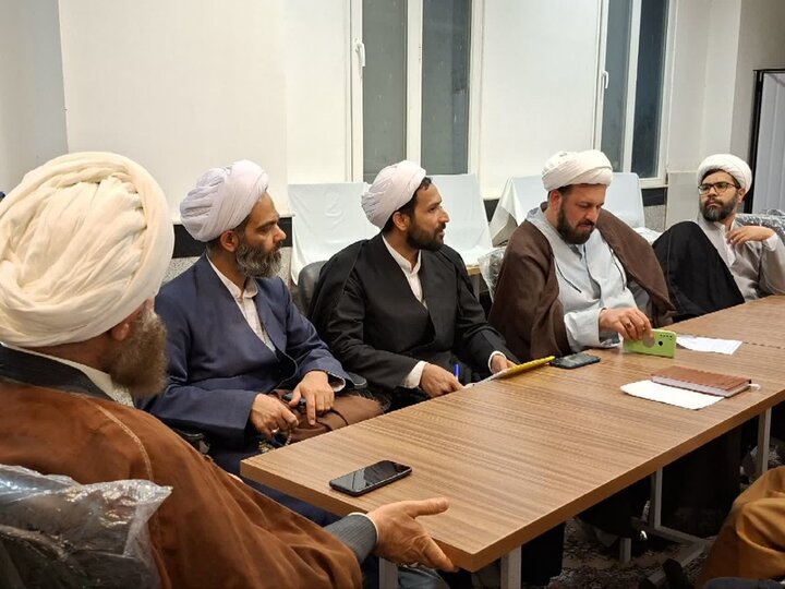 تصاویر/ نشست‌ شورای تهذیب و تربیت مدارس علمیه منطقه کاشان