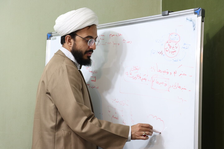 «دو واحد زندگی» کرسی برای آزاد اندیشی در اهواز