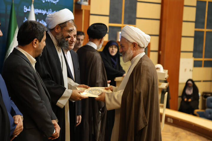 تصاویر / اجلاس استانی نماز در همدان