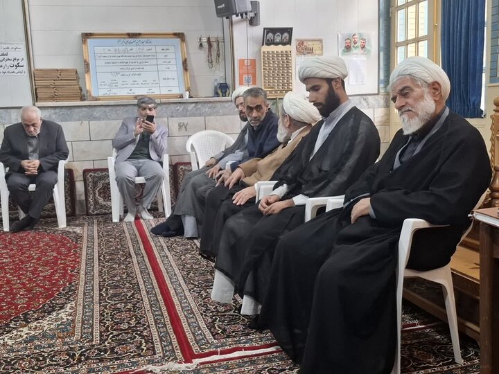 تصاویر/دیدار ،مدیر، اساتید و طلاب مدرسه علمیه خواهران فاطمیه (س) با نماینده ولی فقیه درکاشان