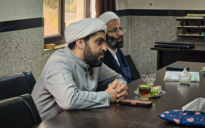 تصاویر/بازدید معاون آموزش و مسئول جذب حوزه علمیه همدان از مدارس علمیه ملایر