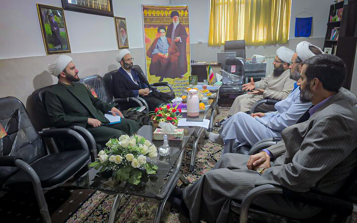 تصاویر/بازدید معاون آموزش و مسئول جذب حوزه علمیه همدان از مدارس علمیه ملایر