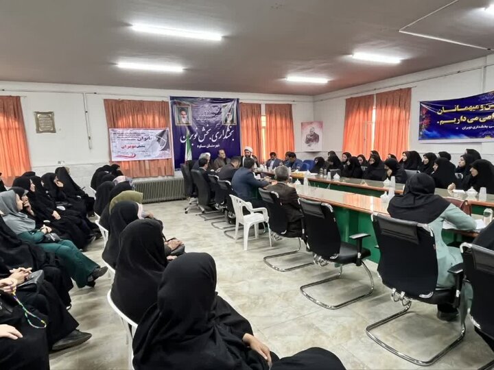 تصاویر/نقش‌آفرینی بانوان نوبران در توسعه فرهنگی، اقتصادی و اجتماعی