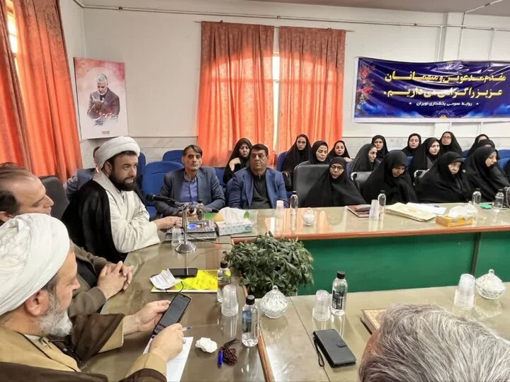 تصاویر/نقش‌آفرینی بانوان نوبران در توسعه فرهنگی، اقتصادی و اجتماعی