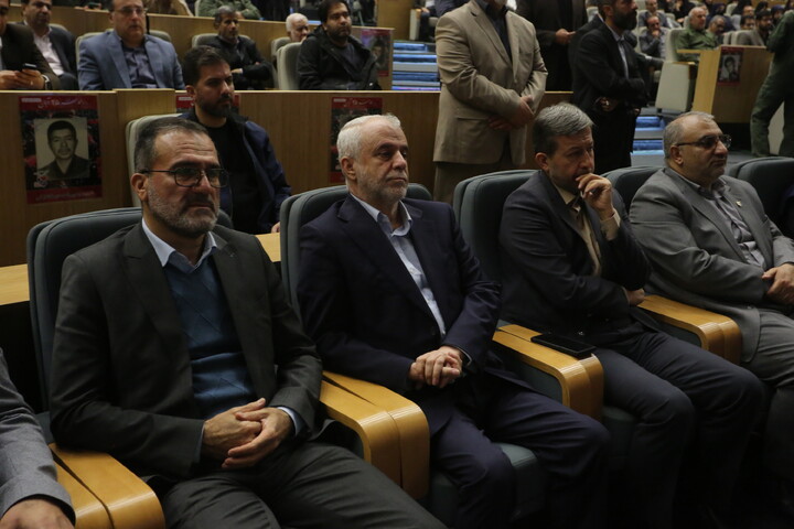 تصاویر / اولین رویداد ملی «شهدا در نگاه نسل نو» در اصفهان