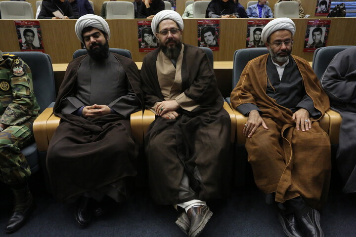 تصاویر / اولین رویداد ملی «شهدا در نگاه نسل نو» در اصفهان