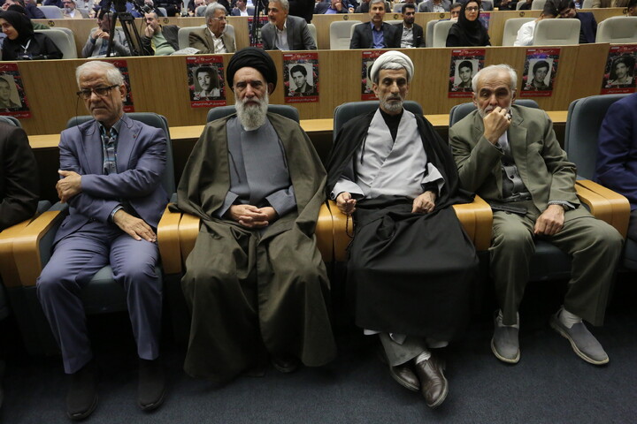 تصاویر / اولین رویداد ملی «شهدا در نگاه نسل نو» در اصفهان