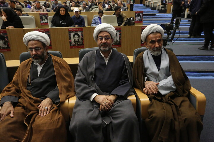 تصاویر / اولین رویداد ملی «شهدا در نگاه نسل نو» در اصفهان