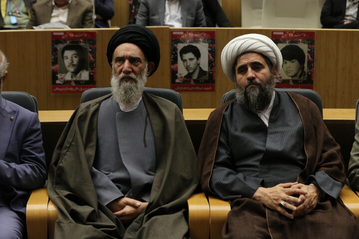 تصاویر / اولین رویداد ملی «شهدا در نگاه نسل نو» در اصفهان