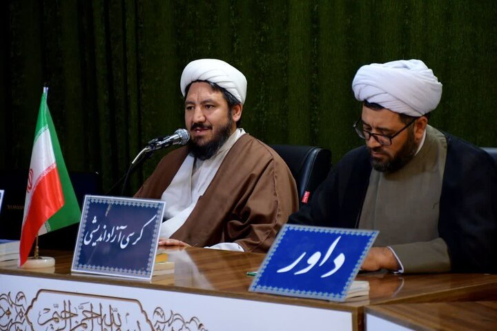 تصاویر/ رگزاری کرسی آزاد اندیشی در مدرسه علمیه رسول اکرم (ص) تکاب