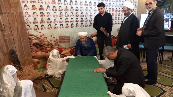 تصاویر/ نمایشگاه اسوه ناحیه مقاومت بسیج آران و بیدگل