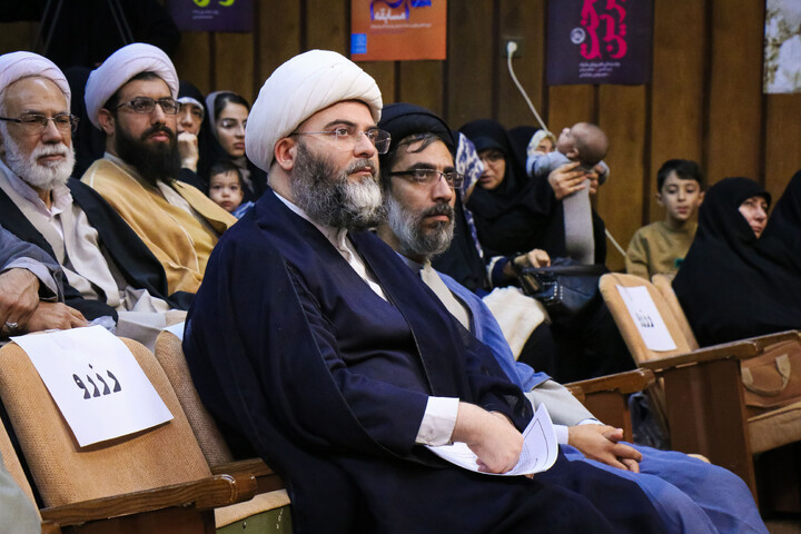 تصاویر/ مراسم رونمایی از ۴۰ جلد کتاب کارگروه «تجربه‌نگاری فرهنگی‌،تبلیغی»