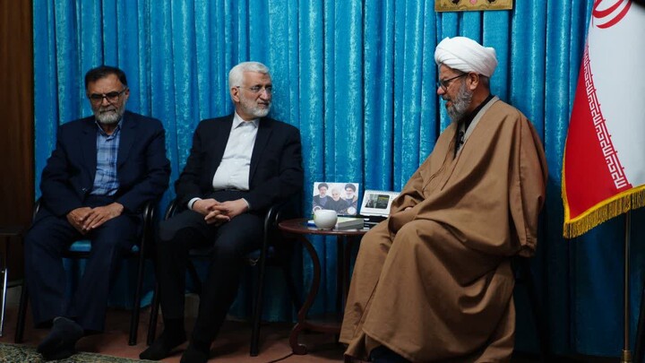 تصاویر/ دیدار نماینده رهبر معظم انقلاب در شورای عالی امنیت ملی با ائمه جمعه شاهرود و دامغان