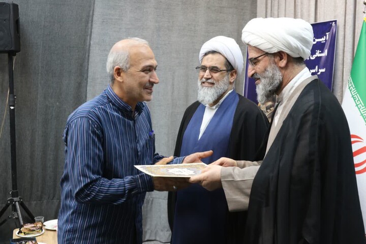 تصاویر/  آیین تجلیل از نفرات برتر مرحله استانی مسابقات سراسری قرآن کریم استان سمنان