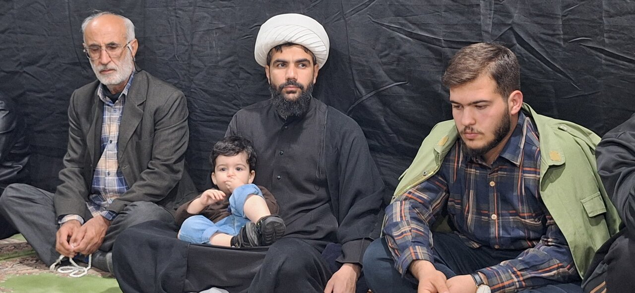 شبی با شهدا در مدرسه علمیه یاسوج؛