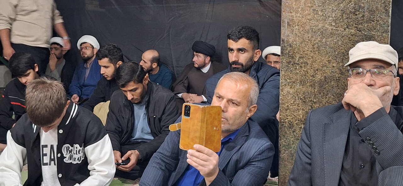 شبی با شهدا در مدرسه علمیه یاسوج؛