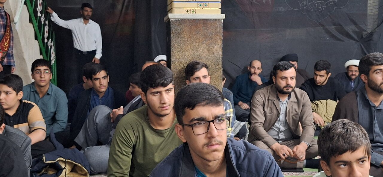 شبی با شهدا در مدرسه علمیه یاسوج؛