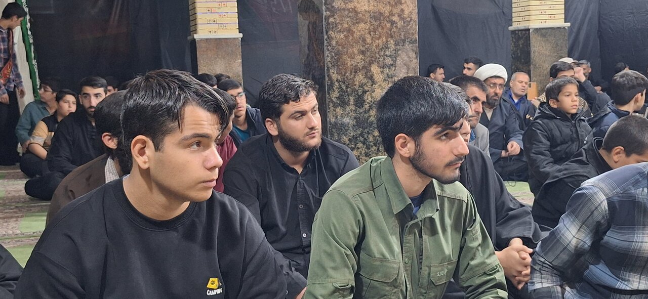 شبی با شهدا در مدرسه علمیه یاسوج؛