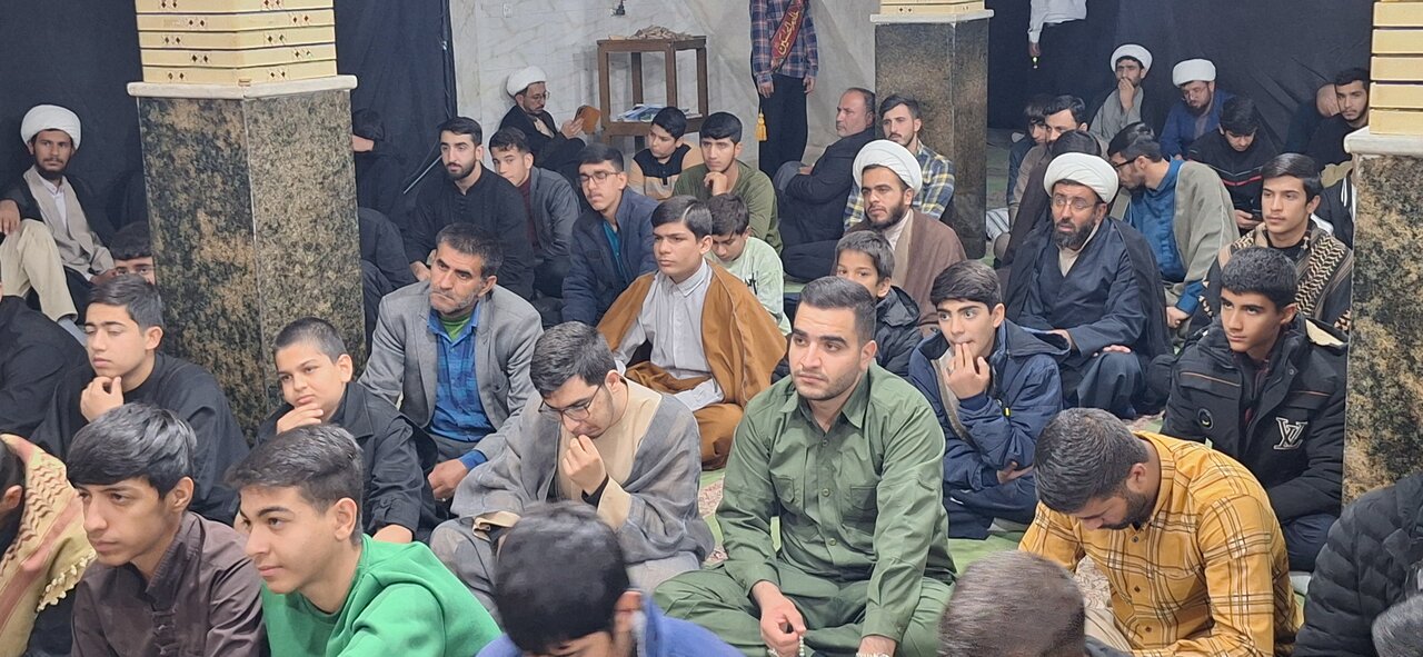 شبی با شهدا در مدرسه علمیه یاسوج؛