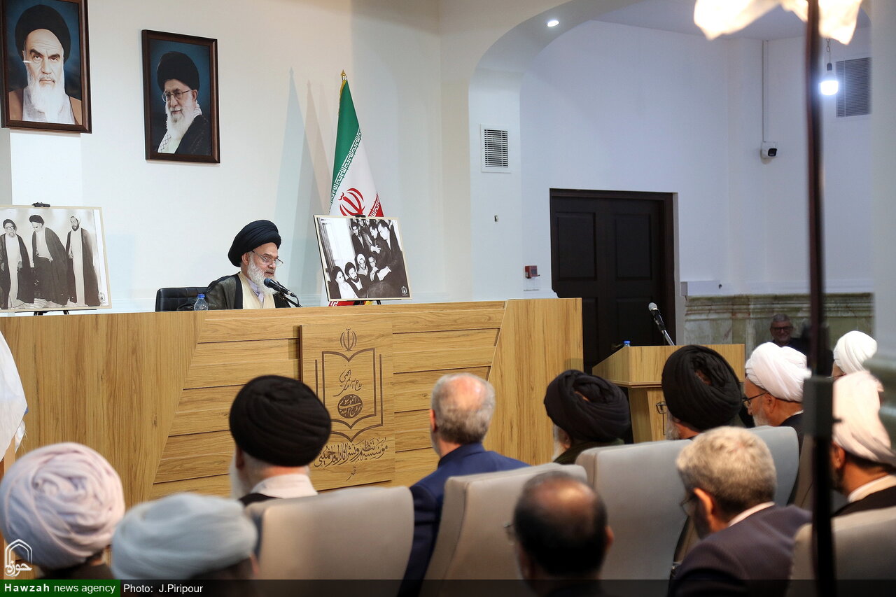 آیت‌الله مقتدایی شخصیتی ایستاده در میدان و خدمتگزار انقلاب اسلامی است