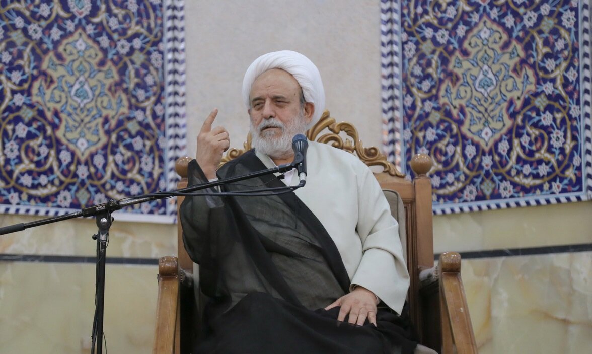 عدل، امامت و قرآن ستون‌های معنابخشی به وجود انسان است