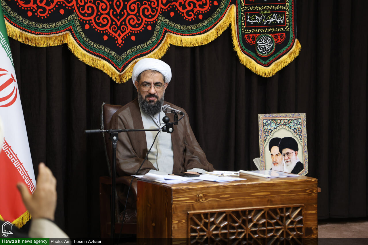 دینداری واقعی در پذیرش ولایت و روح انقلابی نهفته است