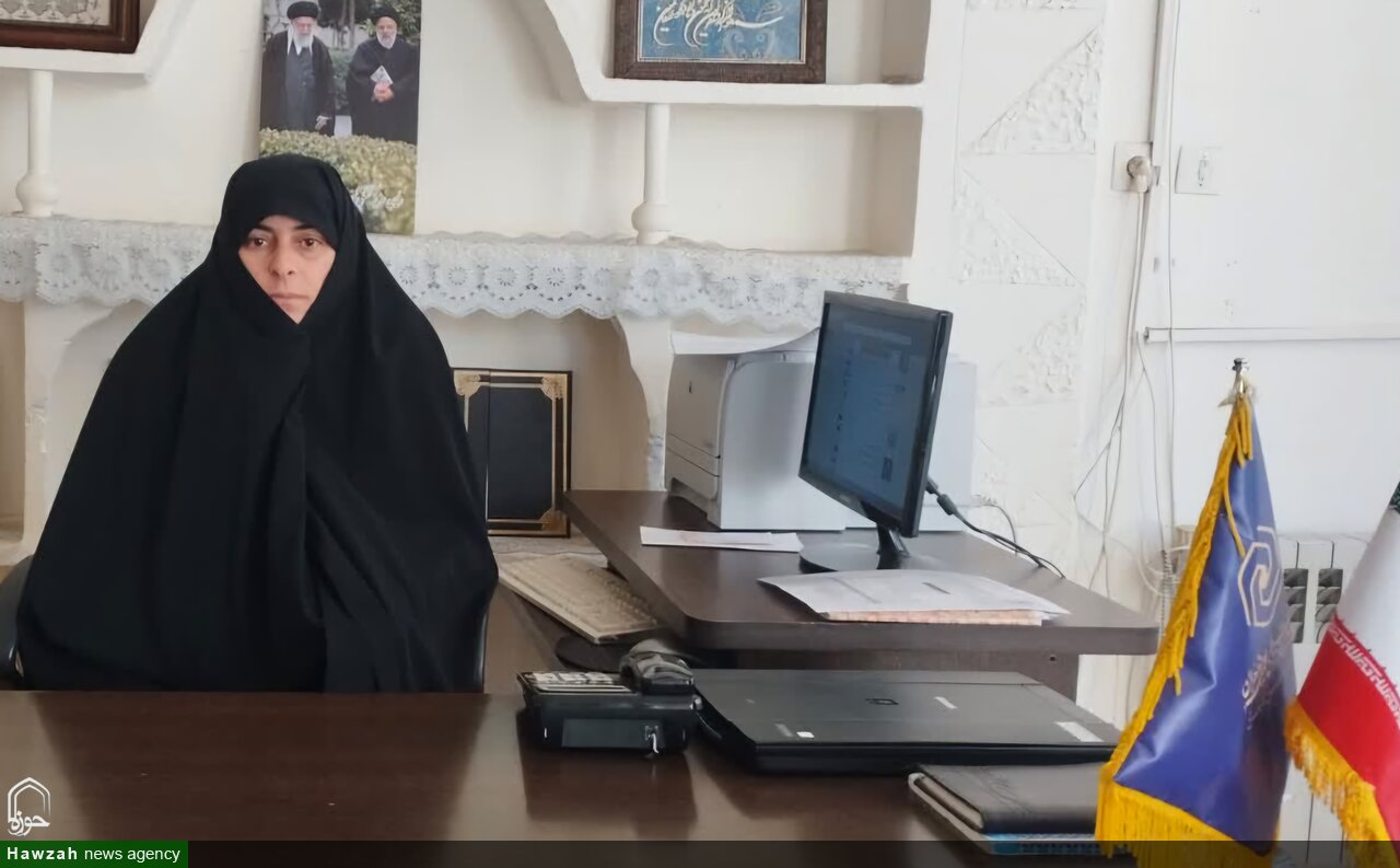 کتاب، نردبان صعود انسان به سوی خدا است/طلبه در مطالعه به احسن‌گزینی وفادار باشد