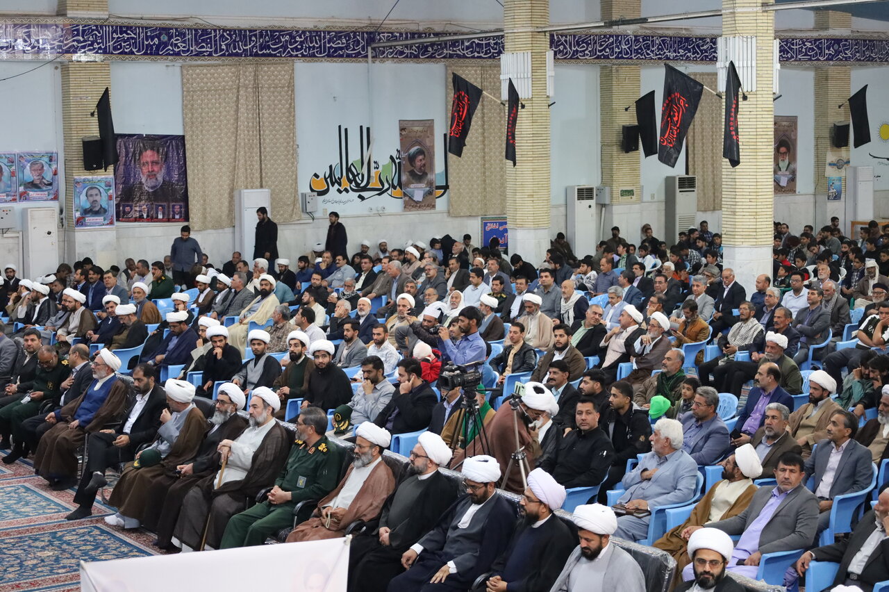 یادواره شهدای طلبه و روحانی منطقه سیستان