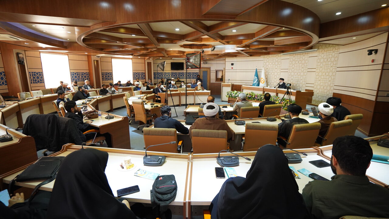 آغاز به کار رویداد آموزشی زیستجهان اقتصاد ایران