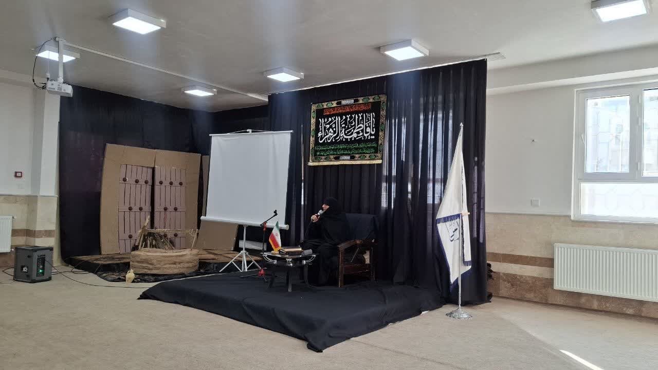 نشست تعاملی مادران و مادران همسران  طلاب در مرکز تخصصی حضرت زینب کبری سلام‌الله علیها برگزار شد