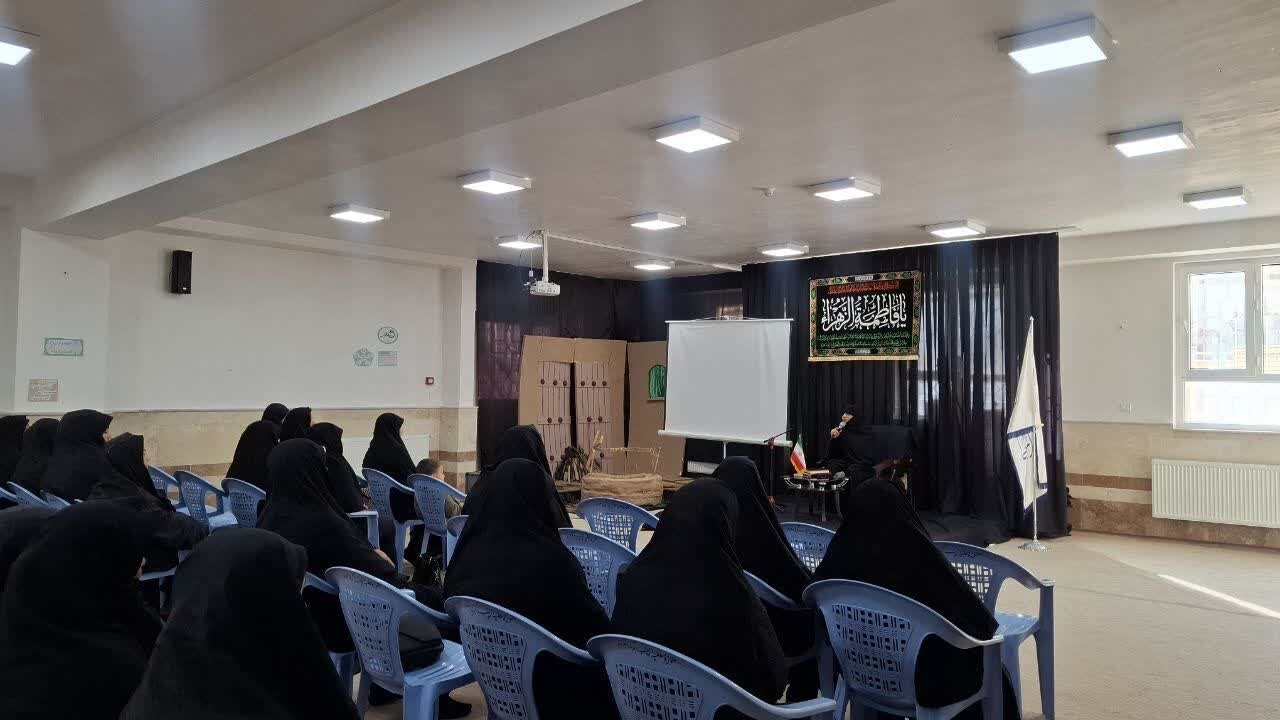 جایگاه مادری، سنگر اصلی تربیت نسل انقلابی و مومن است+عکس