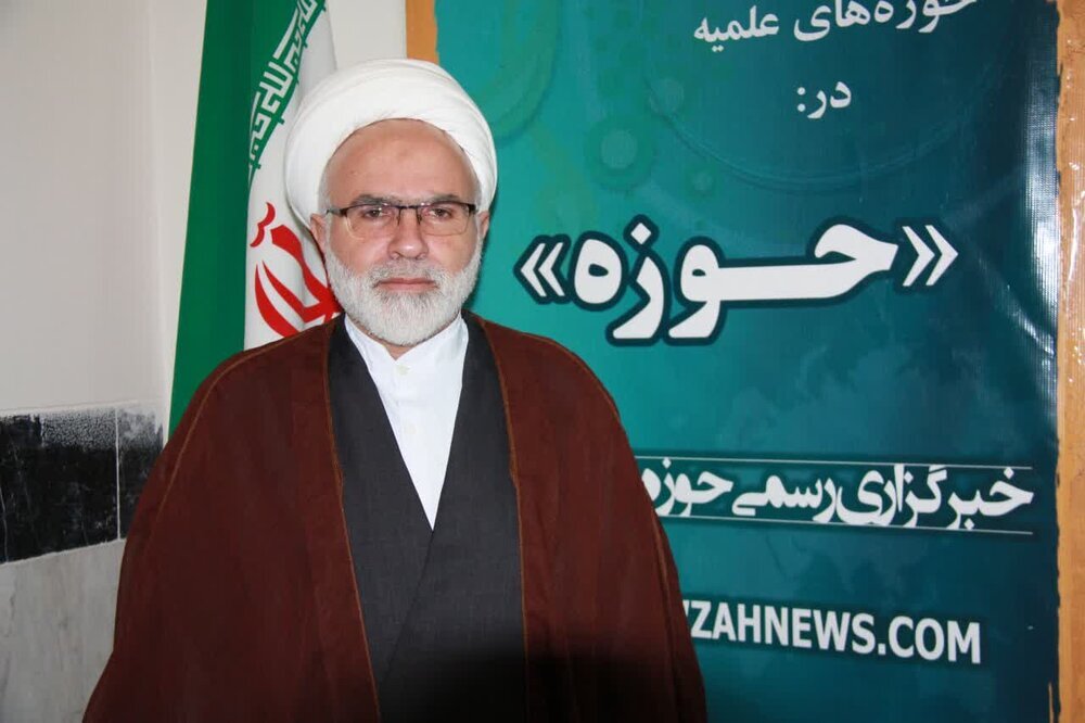 اجرای سراسری «طرح معلم قرآنی» برای طلاب سطح یک حوزه‌