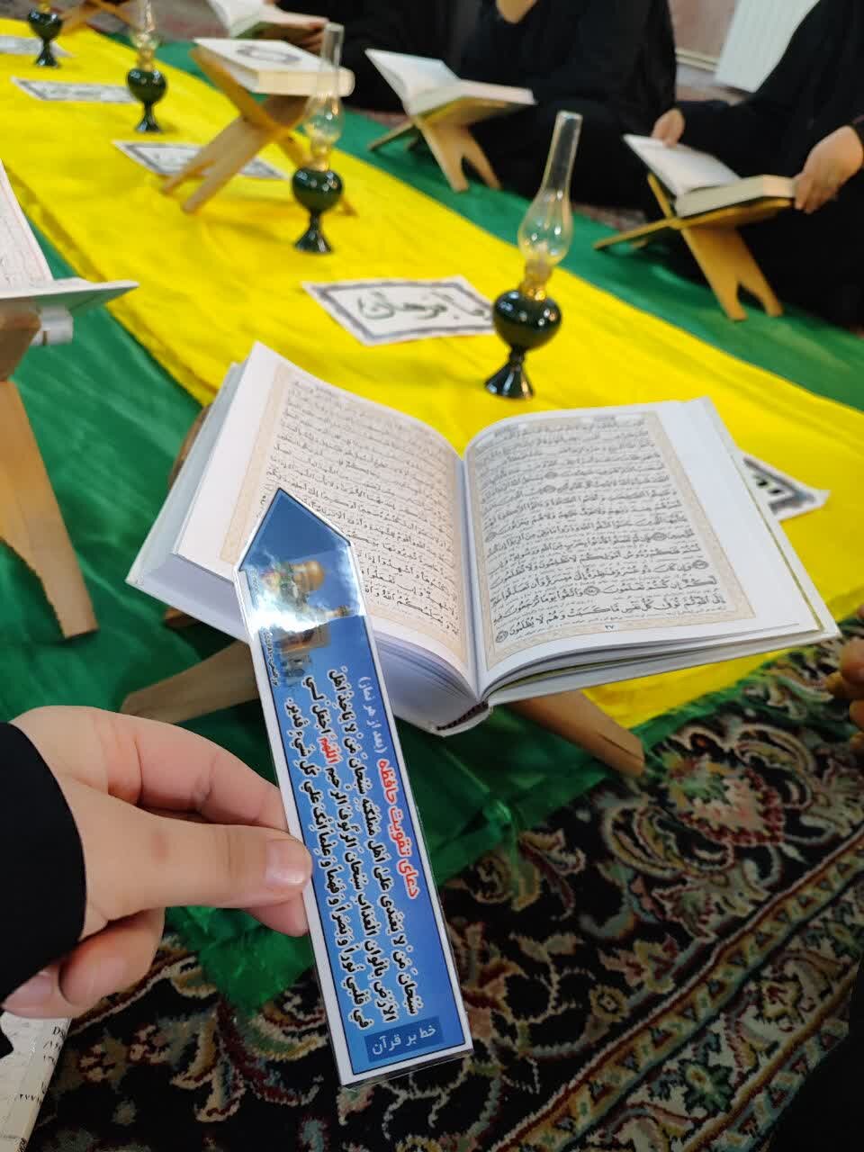 جلسه‌ی هفتگی «شنبه قرآنی» در مدرسه علمیه تخصصی فاطمیه کرمان