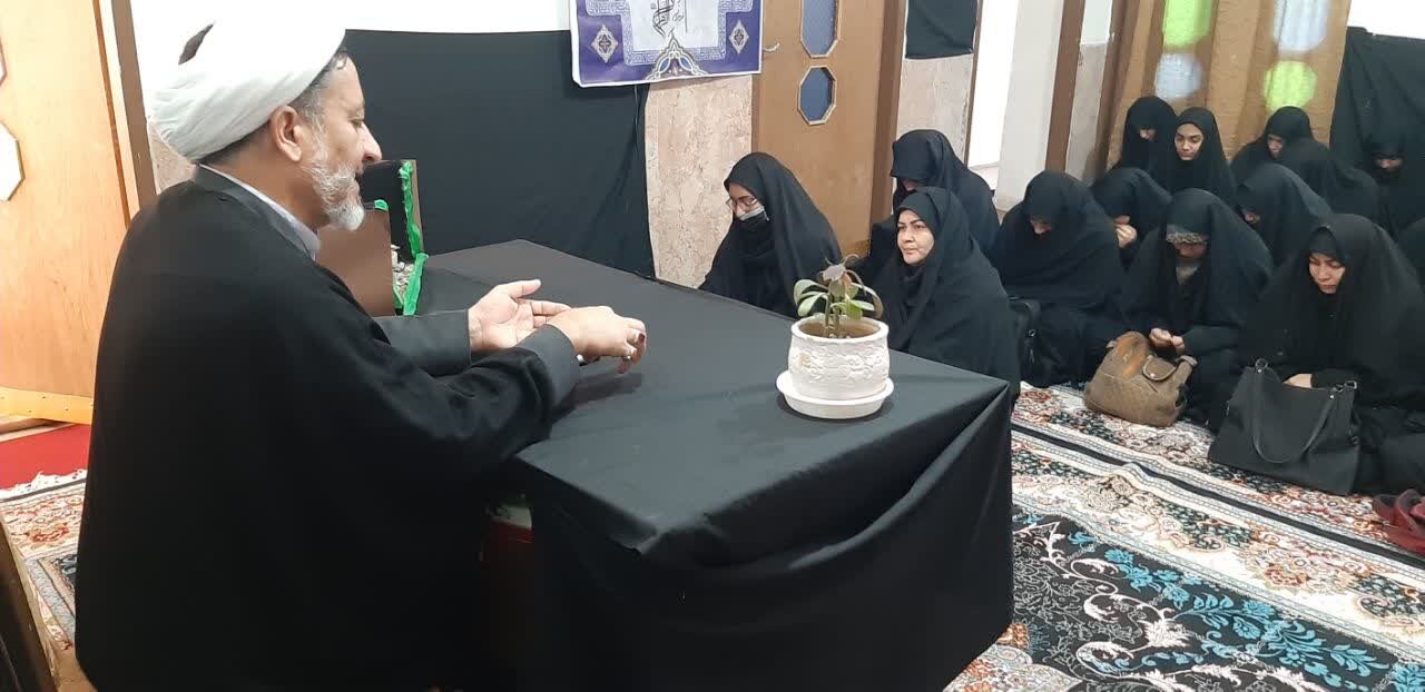 تصاویر/ جلسه شرح خطبه فدکیه در مدرسه علمیه الزهرا(س) ماهان