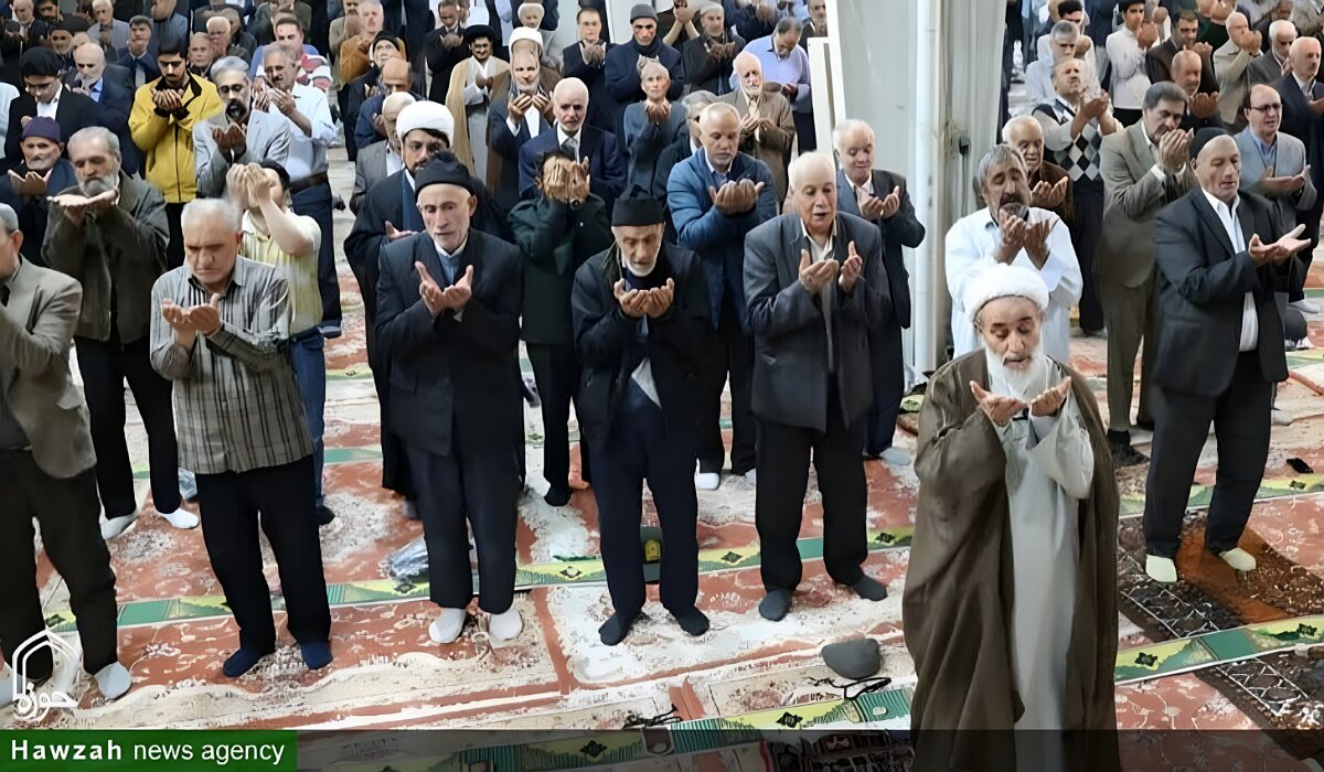 احکام شرعی | اگر از امام جماعت جلو بزنید، نمازتان چه می‌شود؟