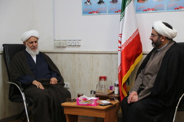 تصاویر/ دیدار امام جمعه موقت اهواز با مدیر حوزه علمیه خوزستان