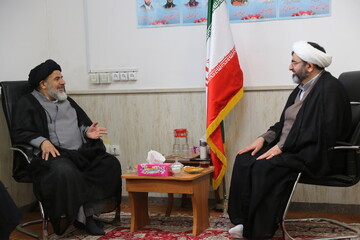 تصاویر/ دیدار عضو مجلس خبرگان رهبری با مدیر حوزه علمیه خوزستان