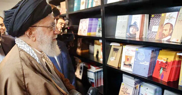 ۱۰ راز مطالعه رهبر انقلاب